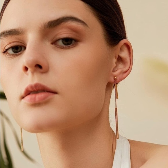 GOLD 14k Gold Plated Bar Chain Drop Earrings - Picture 3 of 3